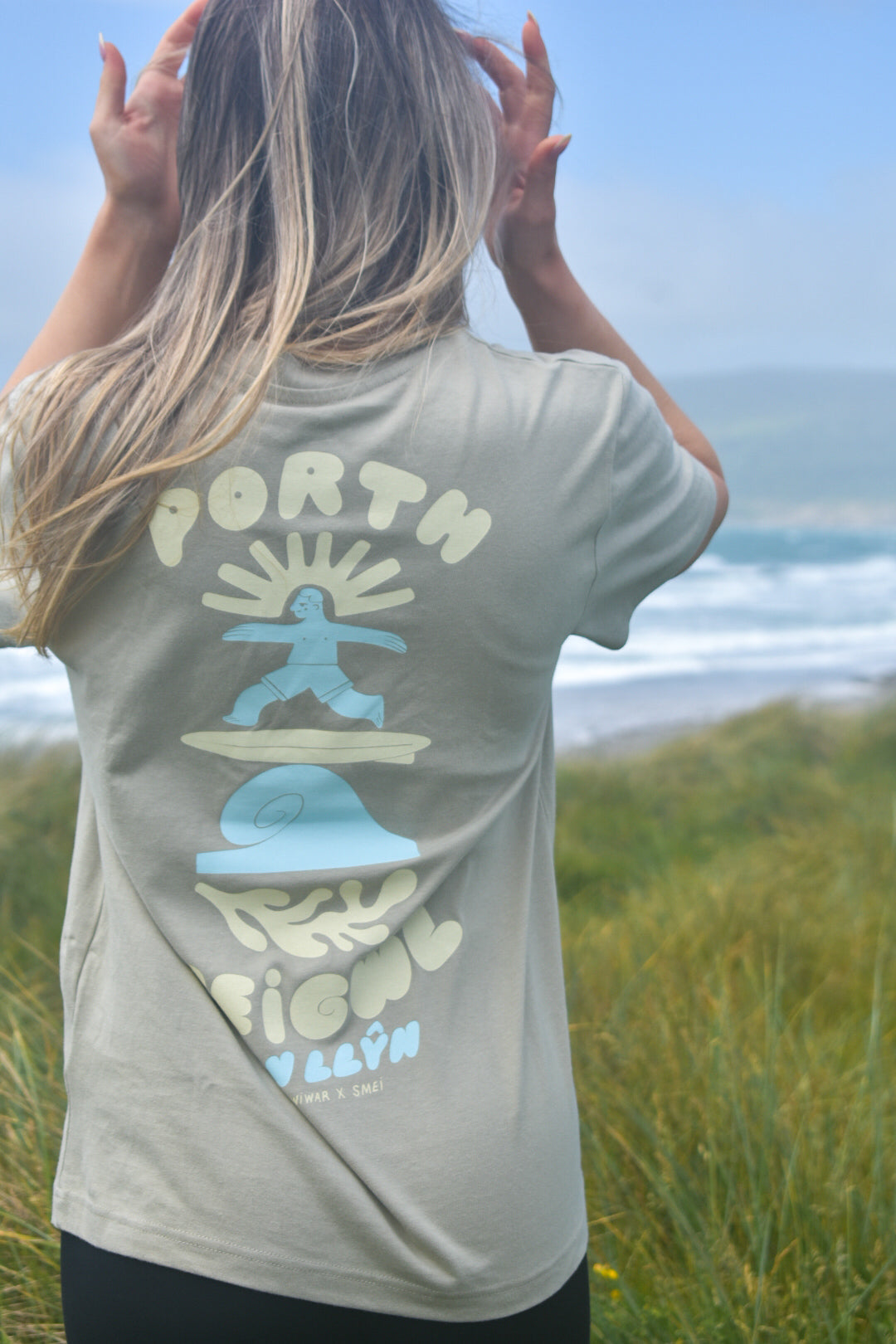Porth Neigwl Relaxed fit Tee in Sandstone