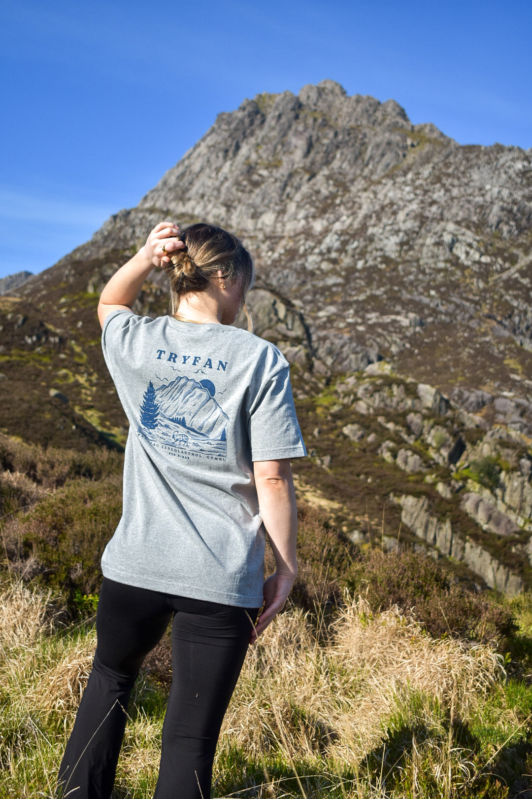 Tryfan Relaxed Fit Tee in Grey