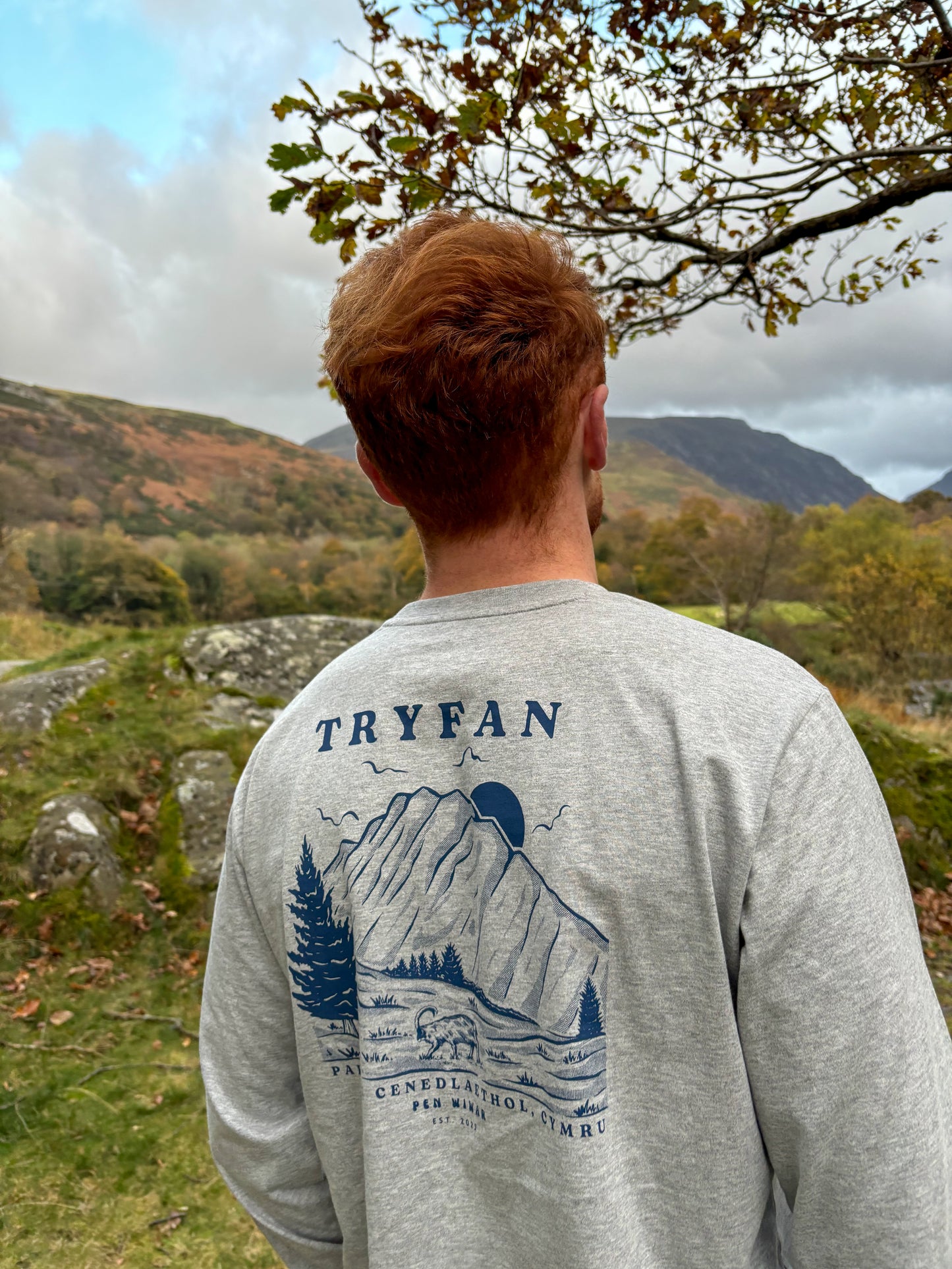 Tryfan Long Sleeve T-Shirt in Grey