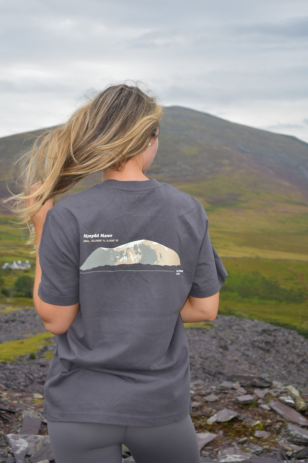 Mynydd Mawr Relaxed Fit Tee in Anthracite