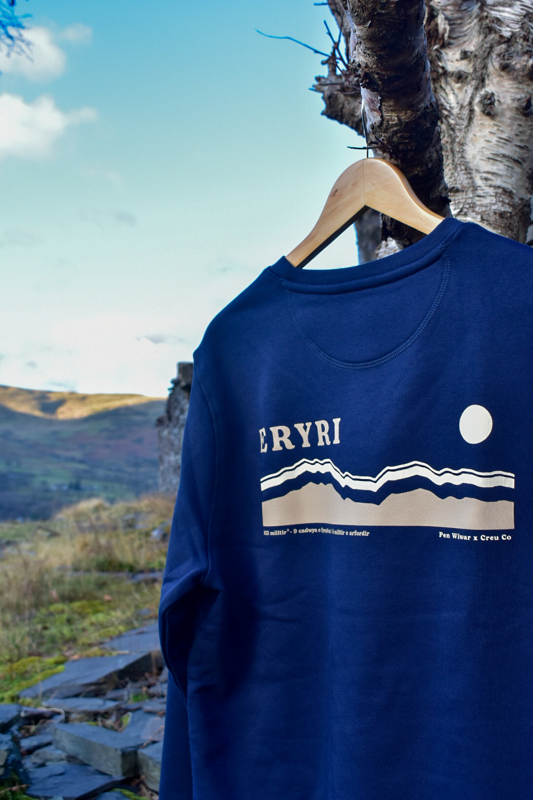 Eryri Sweatshirt in Navy