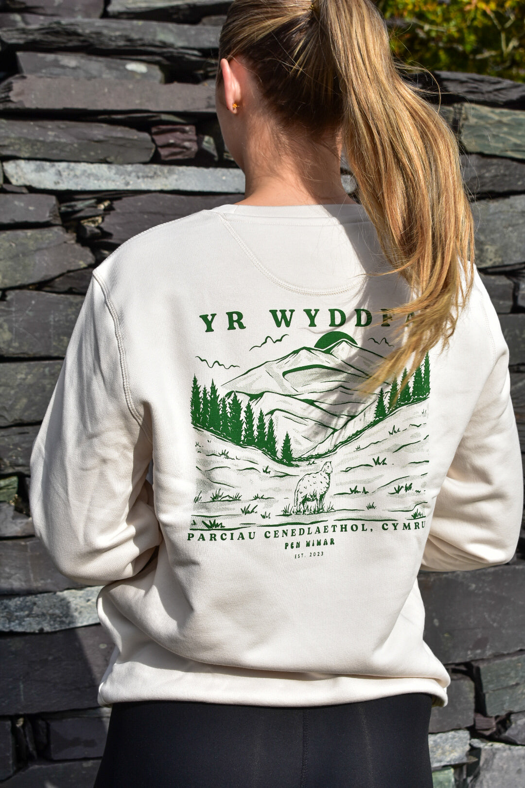 Wyddfa Sweatshirt in vintage white