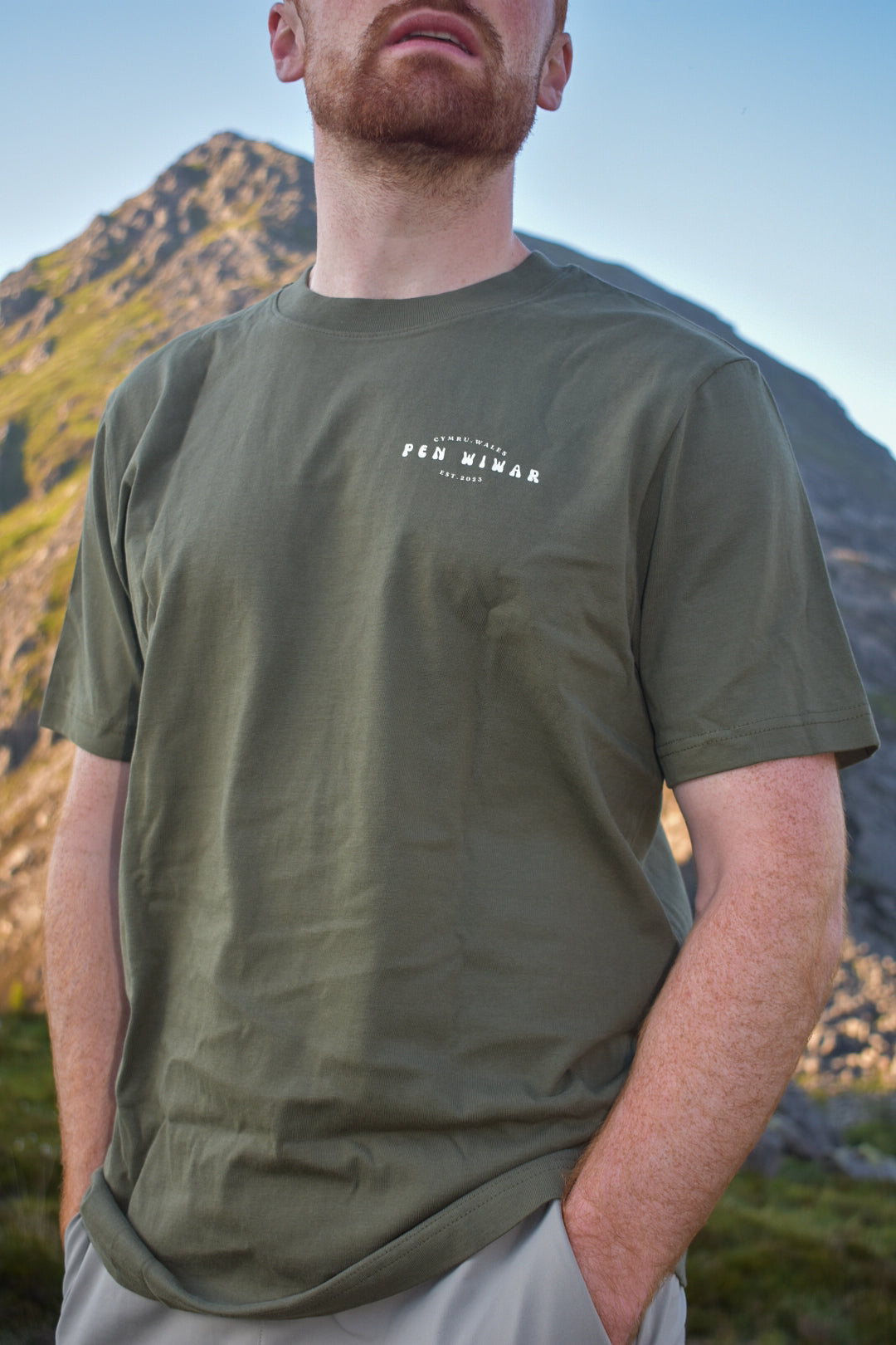 Pen yr Ole Wen Relaxed Fit Tee in Khaki