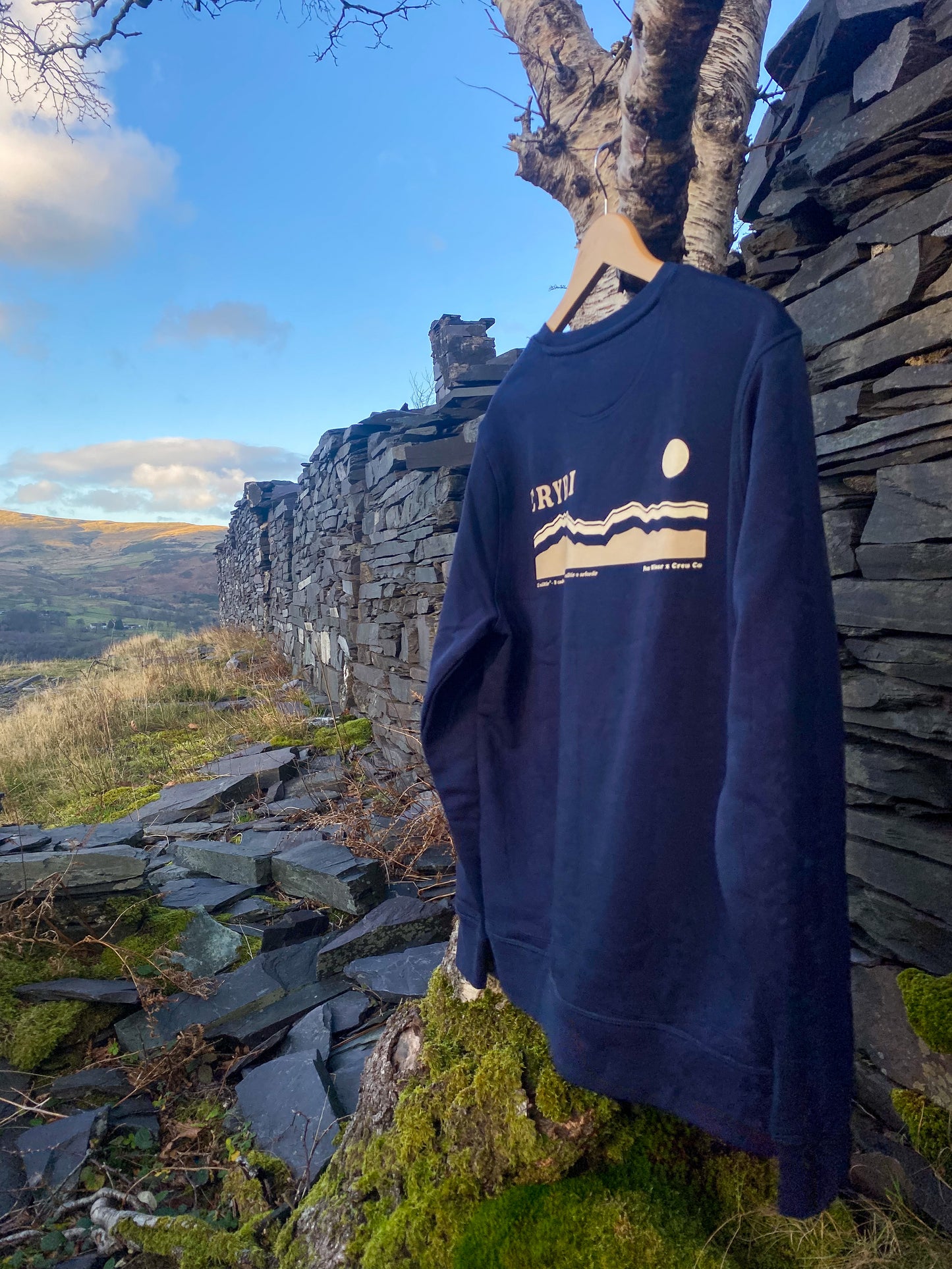 Eryri Sweatshirt in Navy